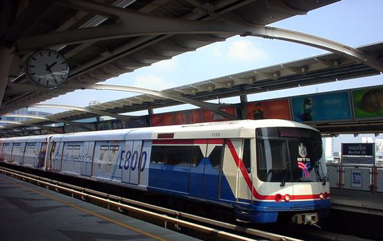 รถไฟฟ้าบูมอสังหาฯคอนโดผุดแสนยูนิต