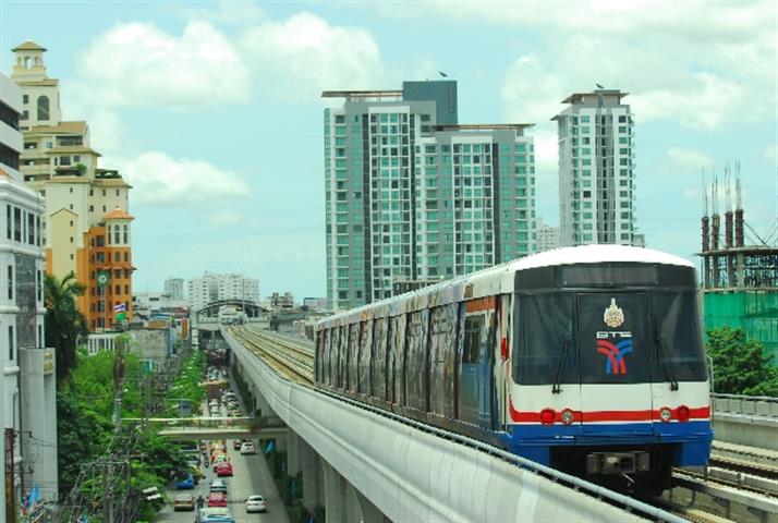 อสังหาพุ่ง6แสนล้าน รถไฟฟ้าหนุนเติบโต คาดอีก3-5ปีขยายตัวเลขสองหลัก เร่งเชื่อมสายสีแดง4ทิศ