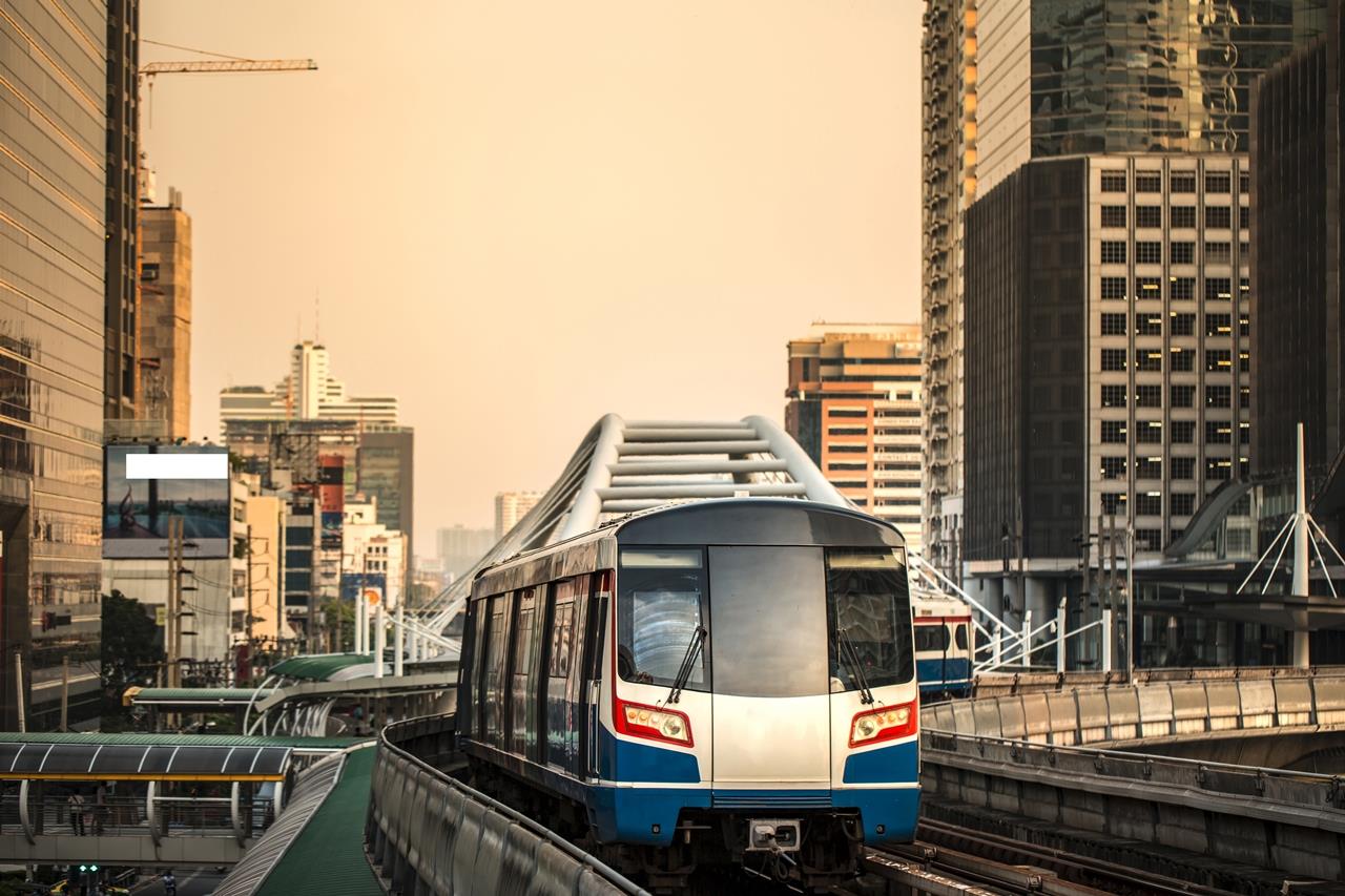 อานิสงส์เปิดบริการรถไฟฟ้า ดันอสังหาฯ - ราคาที่ดินขยับ