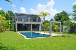 For sale  A Gorgeous 3 bedroom 3.5 bathroom house in Namphrae-Hang Dong
