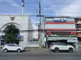 ขายตึก 3 ชั้น มีชั้นลอย ติดธนาคารกรุงเทพ สาขาถนนสิงหวัฒน์ ติดถนนใหญ่ทำเลดี ใกล้ศาลหลักเมือง ขนาดตึกกว้าง 9x15 ม.